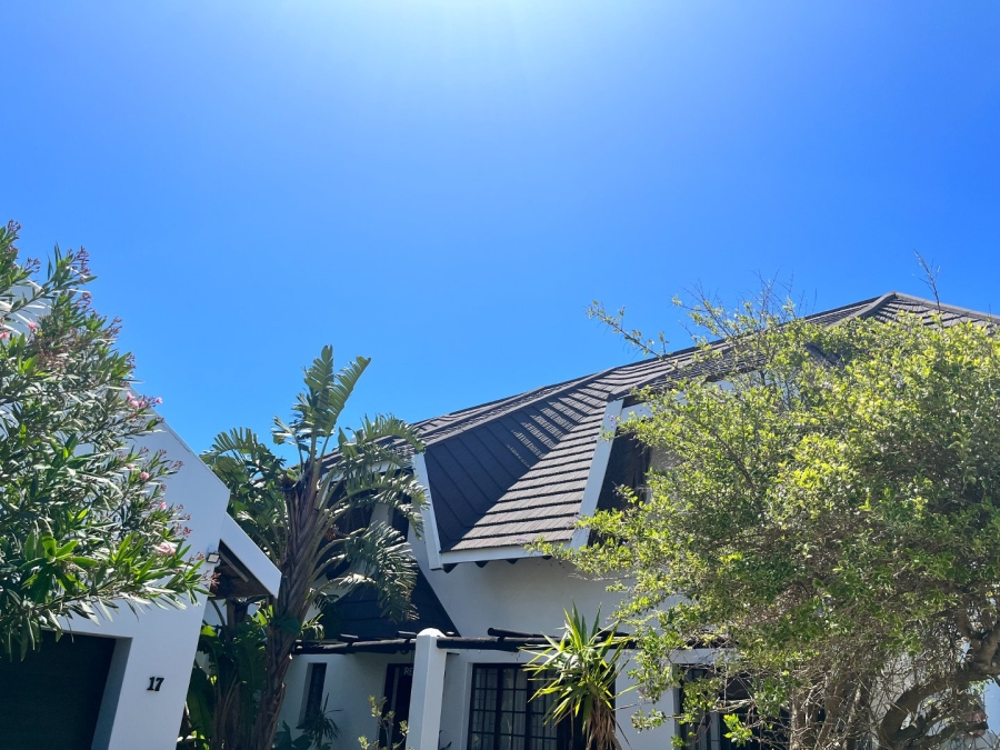 6 Bedroom Property for Sale in Ferreira Town Eastern Cape